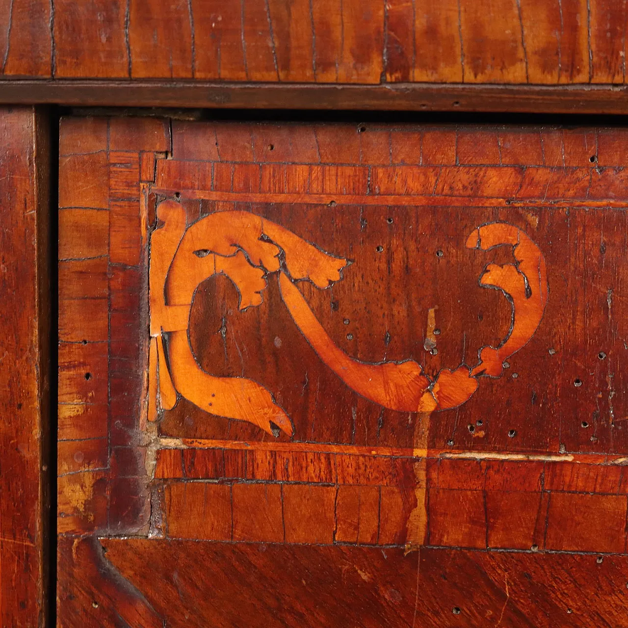 Comodino Neoclassico in noce con gambe tronco-piramidali, '700 9