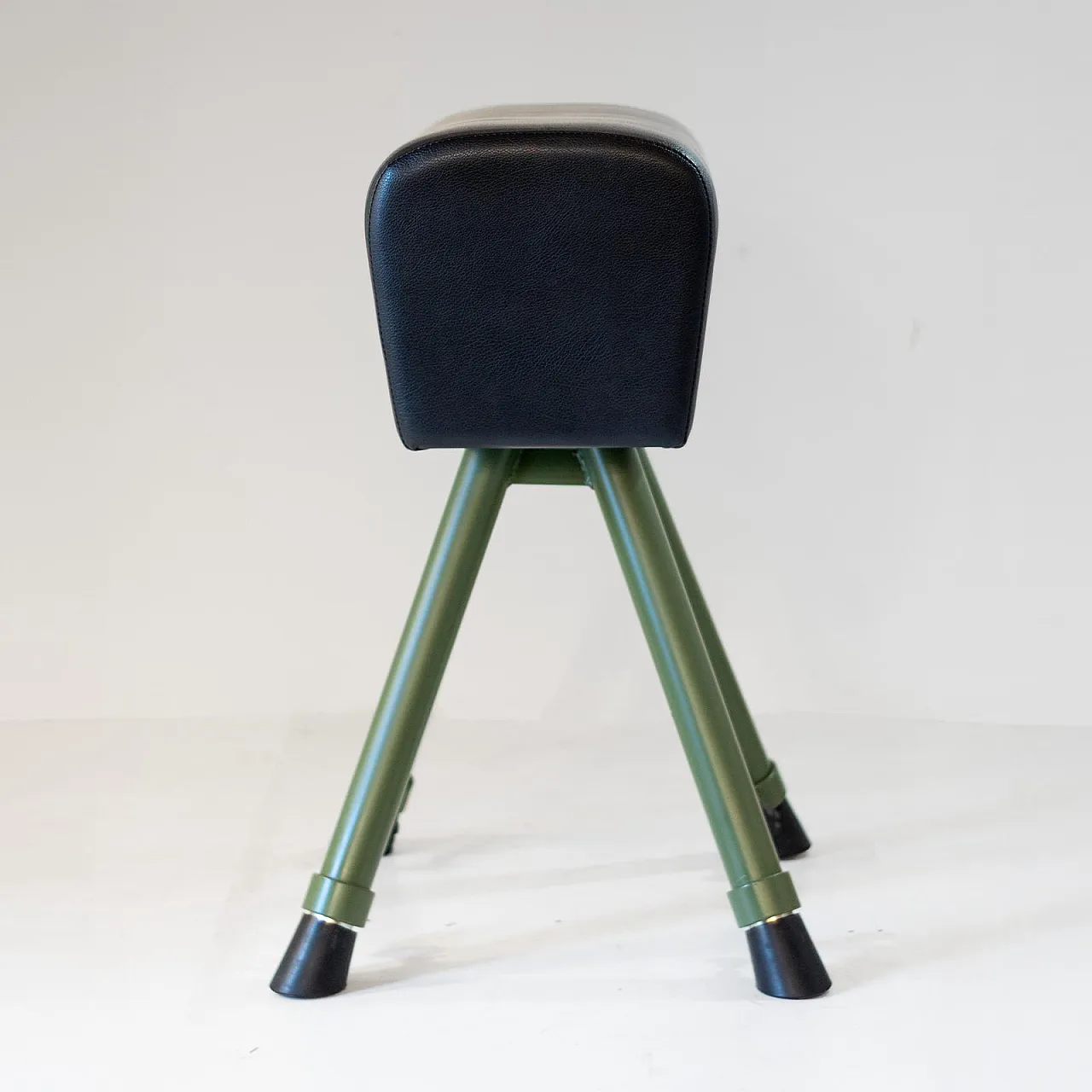 Vaulting bench in green metal and black imitation leather, 70s 3
