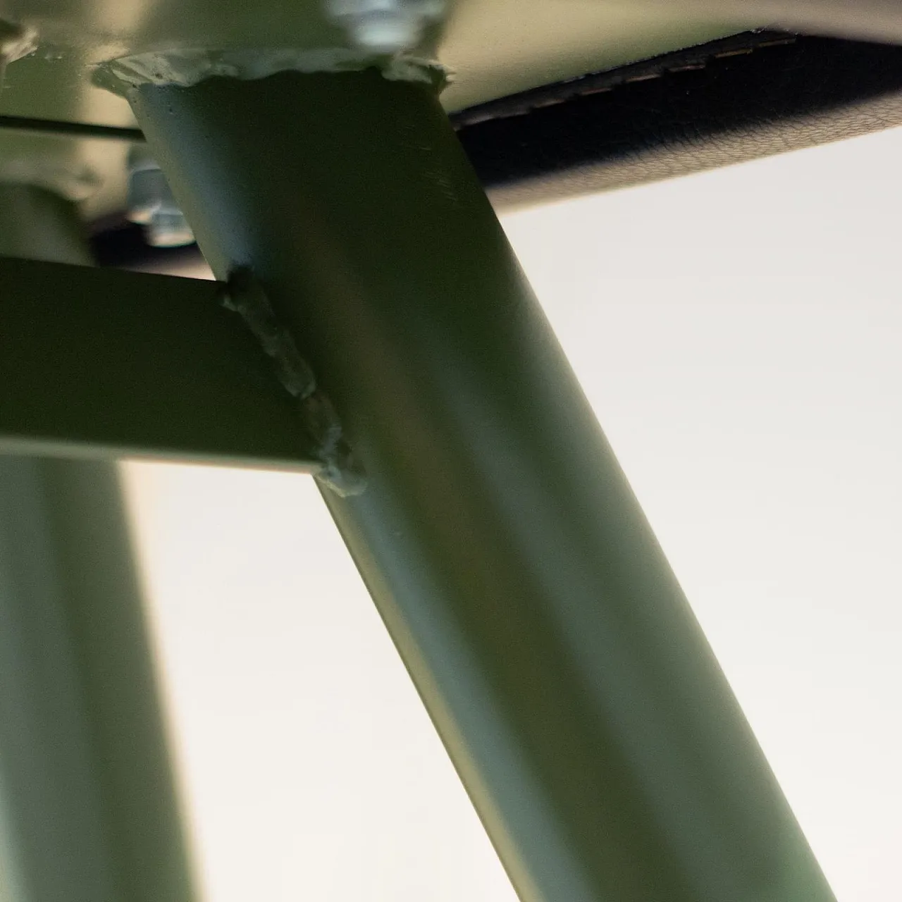 Vaulting bench in green metal and black imitation leather, 70s 7