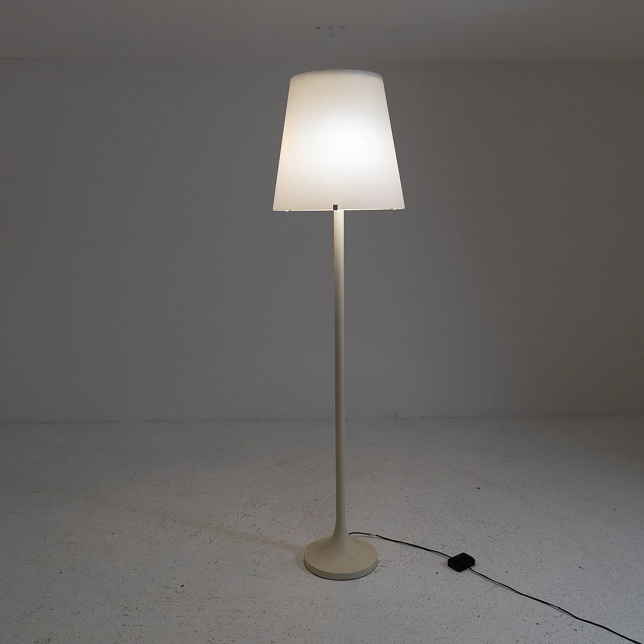 Lampada da terra mod.2484 di Max Ingrand per Fontana Arte, anni '50 5