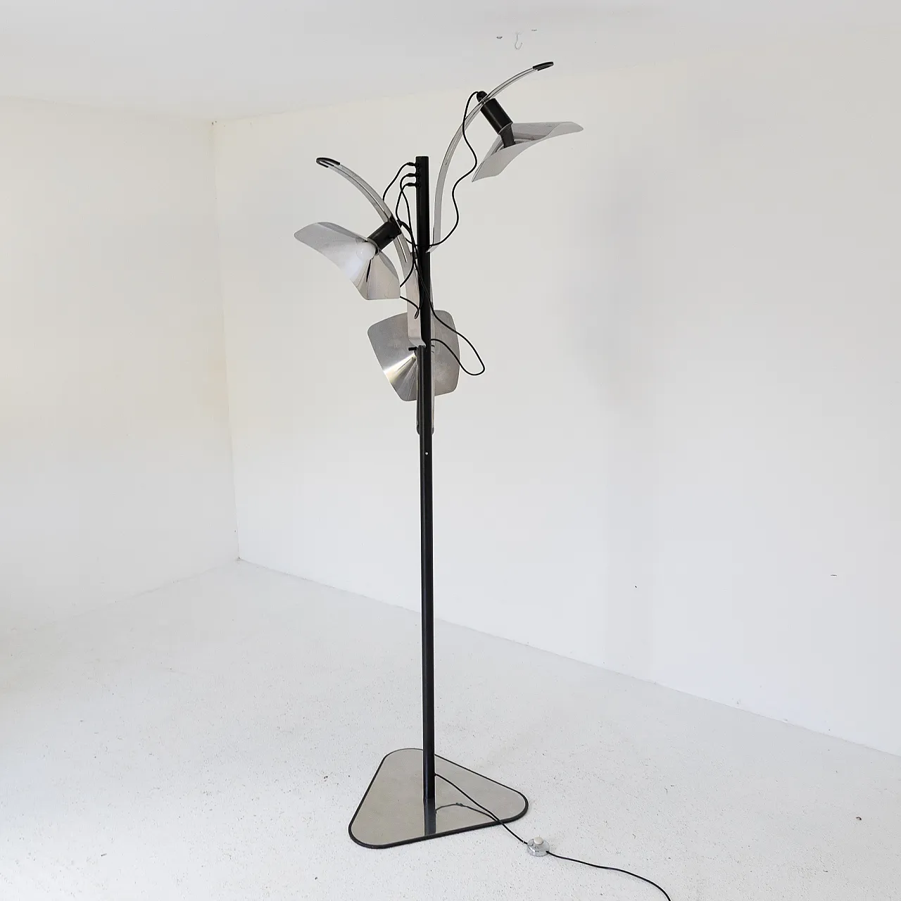 Lampada da terra Corolla di G.Grignani per Studio Luci Milano, anni '70 10