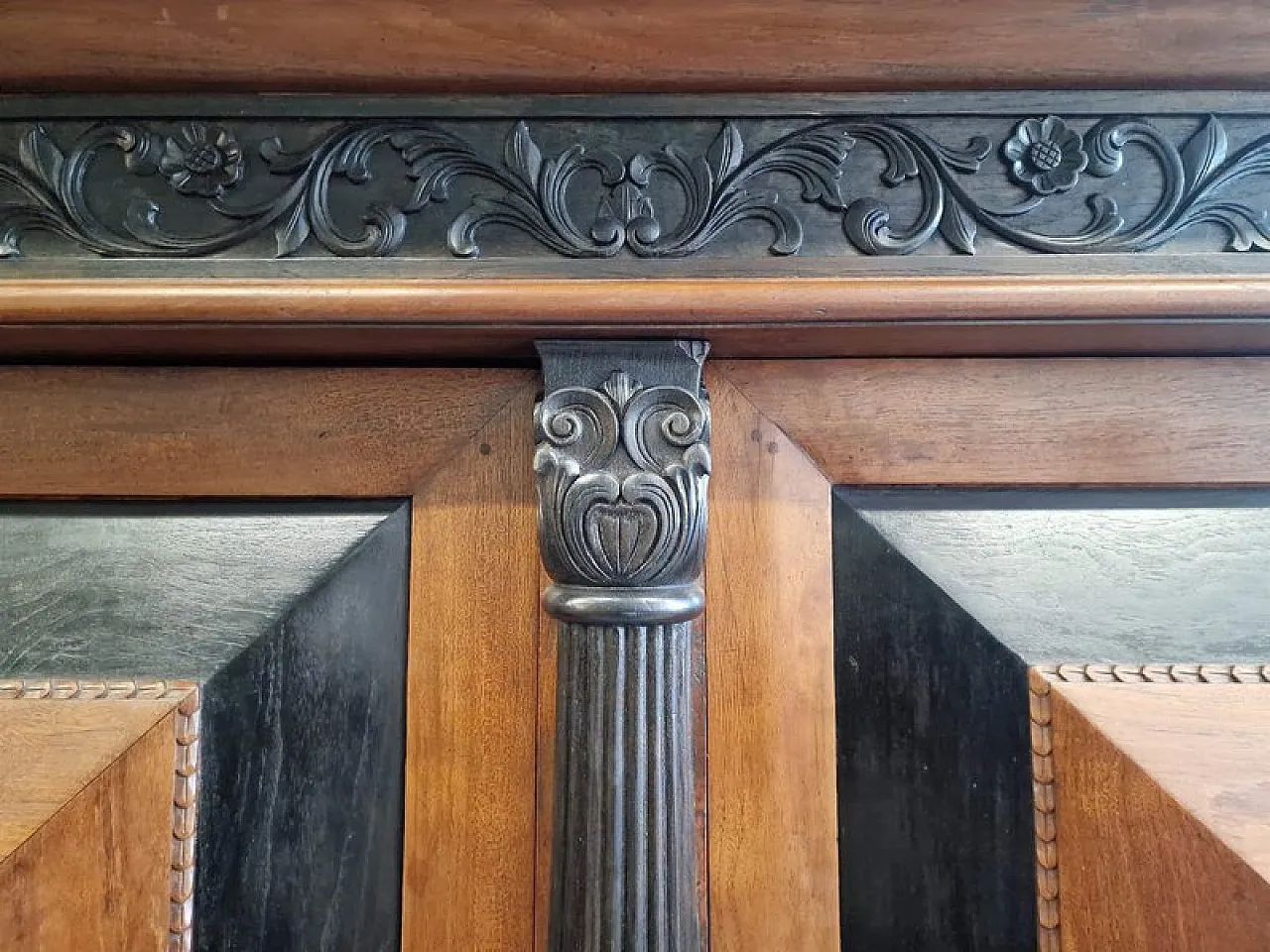 Mobiletto grande in mogano, anni '30 3