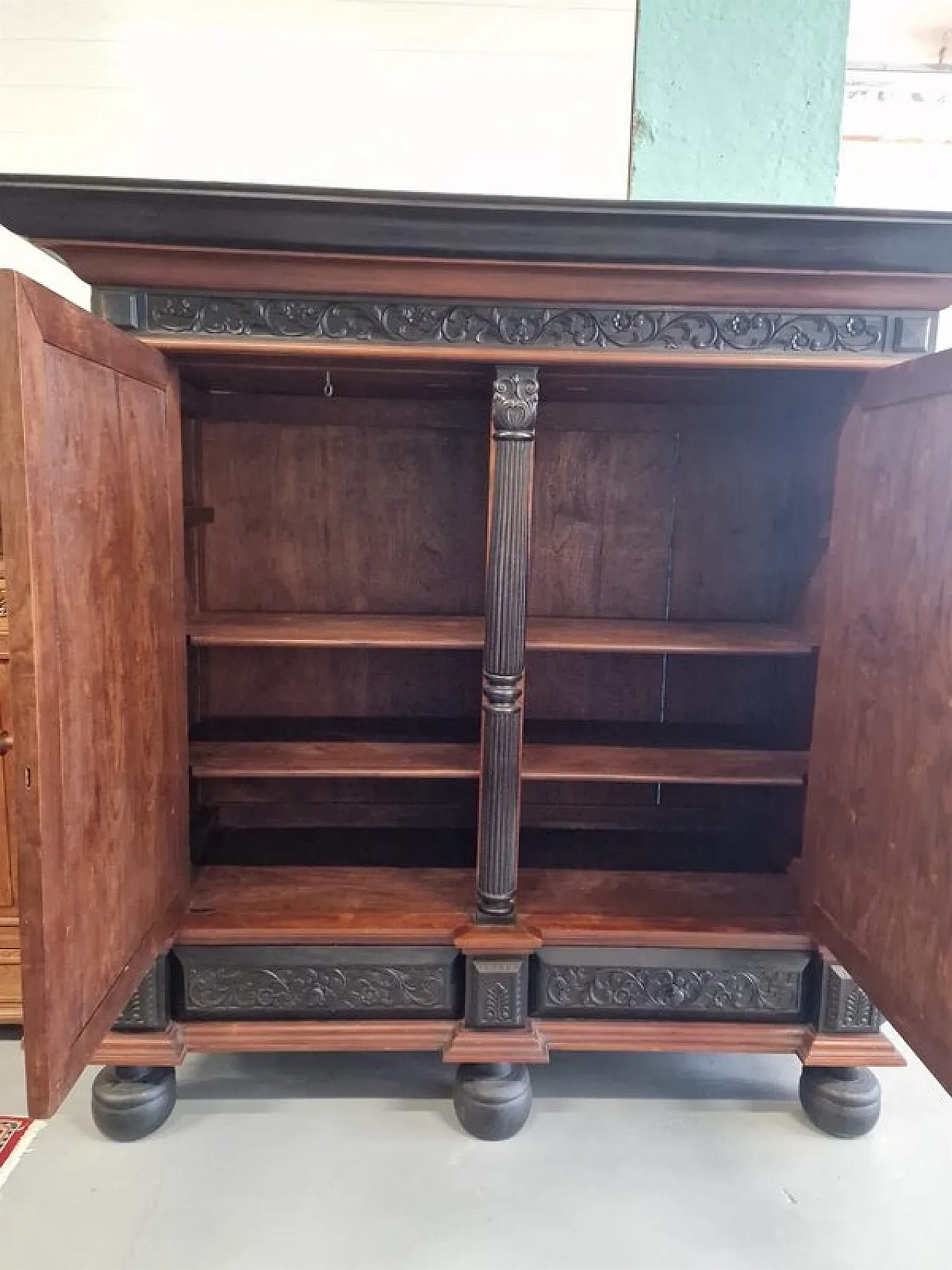 Mobiletto grande in mogano, anni '30 8