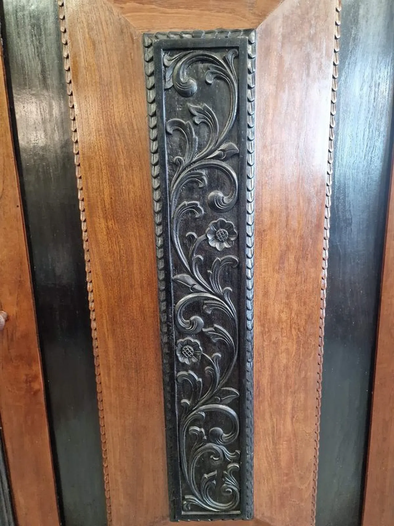 Mobiletto grande in mogano, anni '30 11