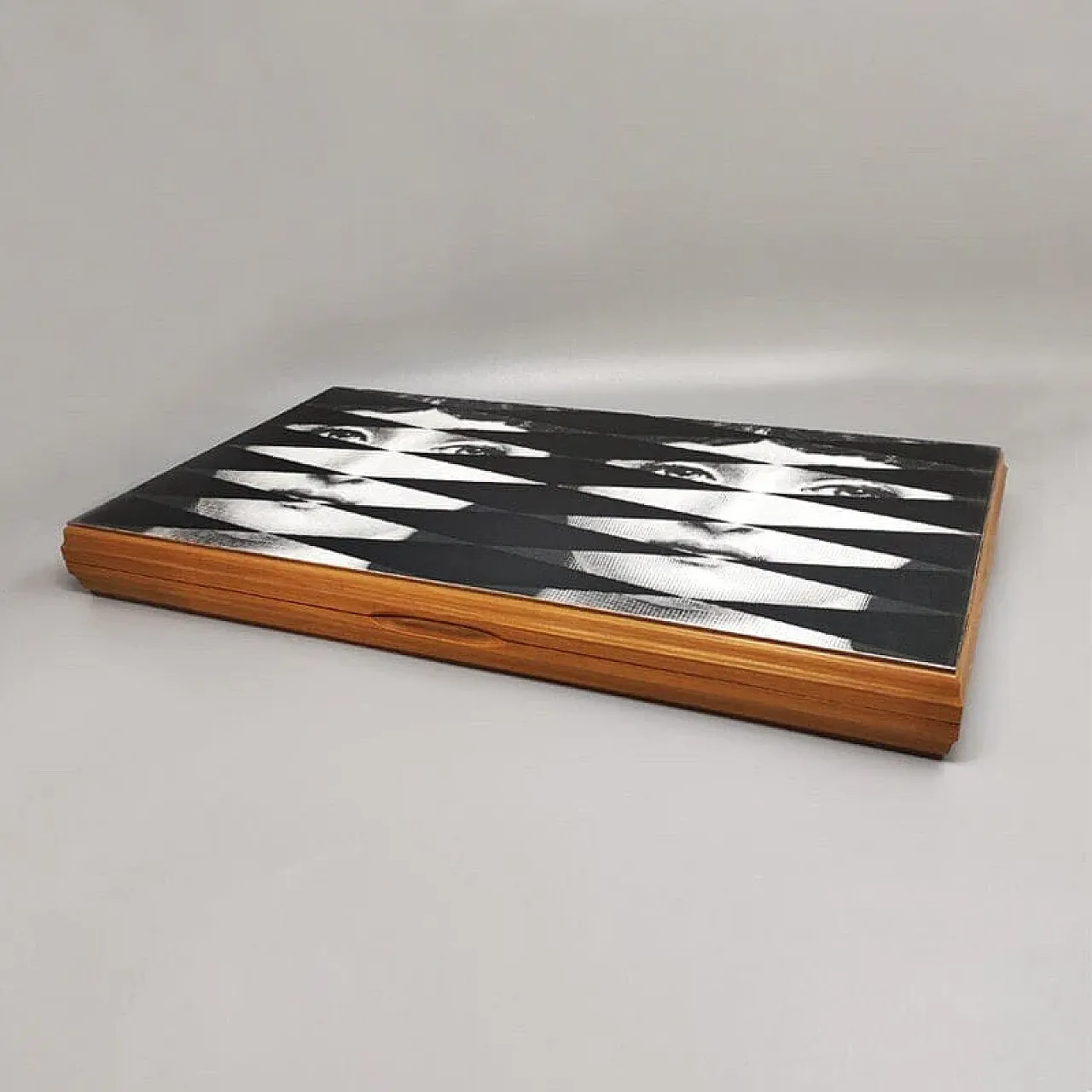 Backgammon di Piero Fornasetti, anni '80 3