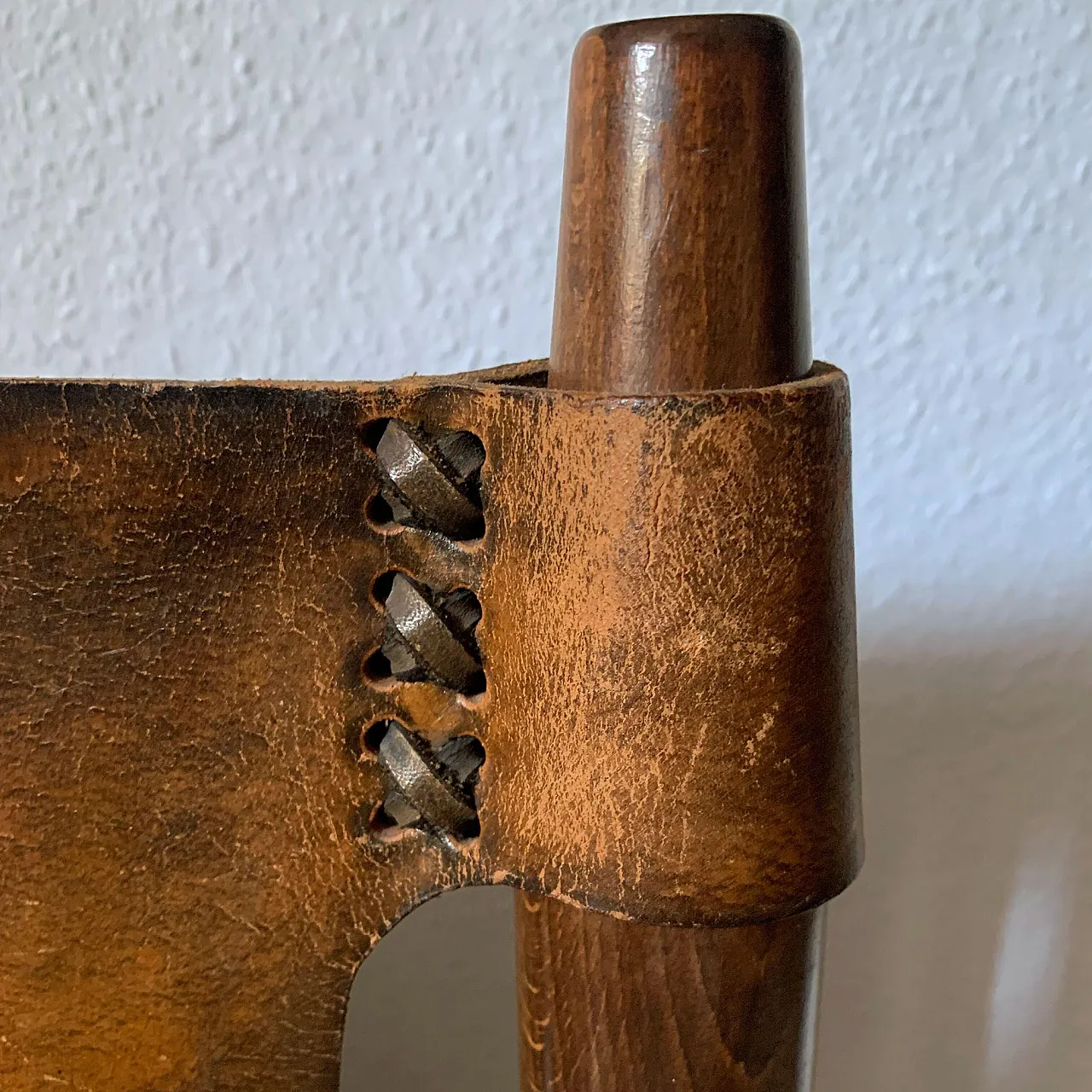 Poltrona "Safari" in pelle di bufalo nello stile di Arne Norell 7