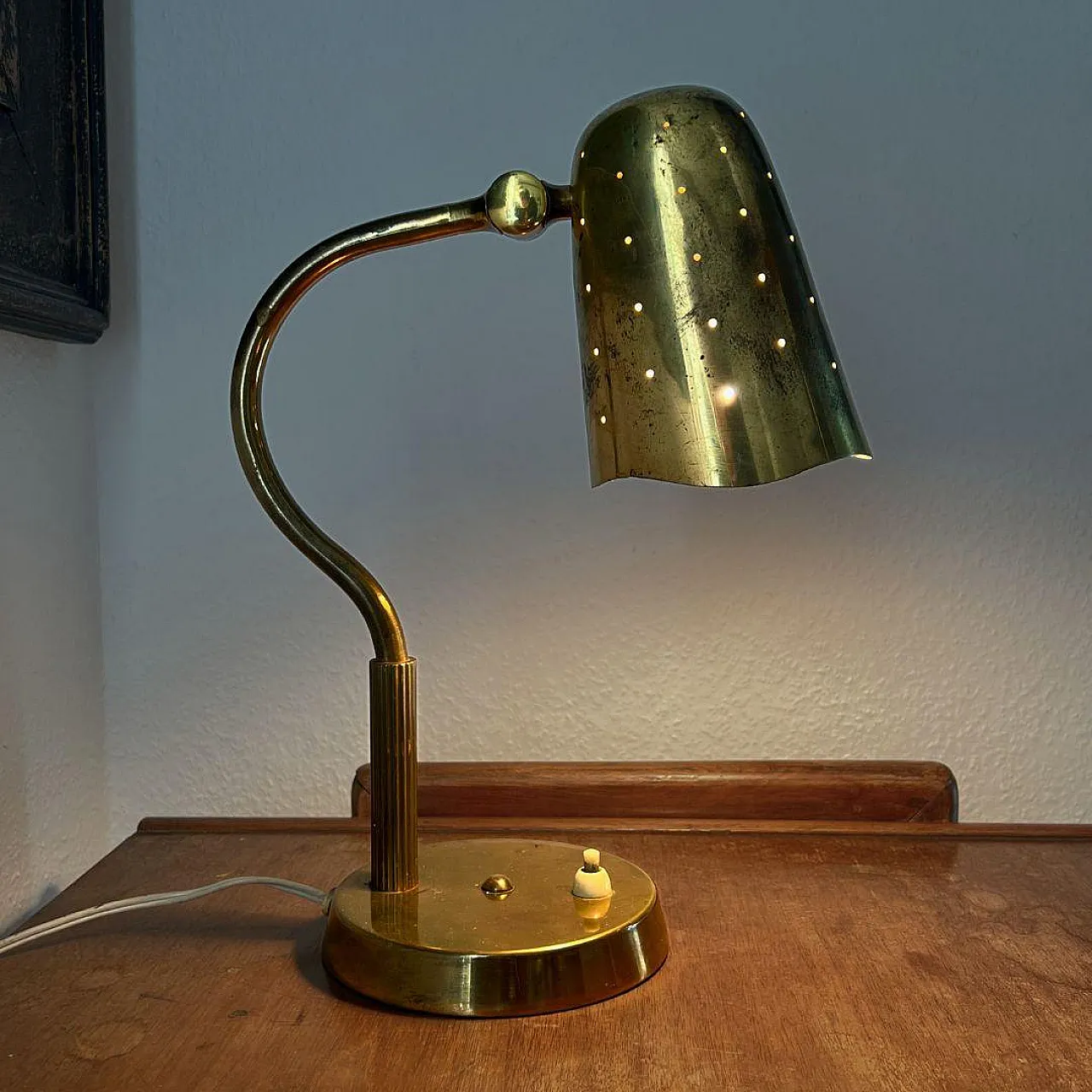 Lampada da tavolo in ottone di Boréns, anni '40 3