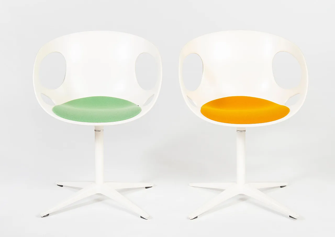 Pair of Fritz Hansen Rin dining swivel chairs by Hiromichi Konno,2000s 3