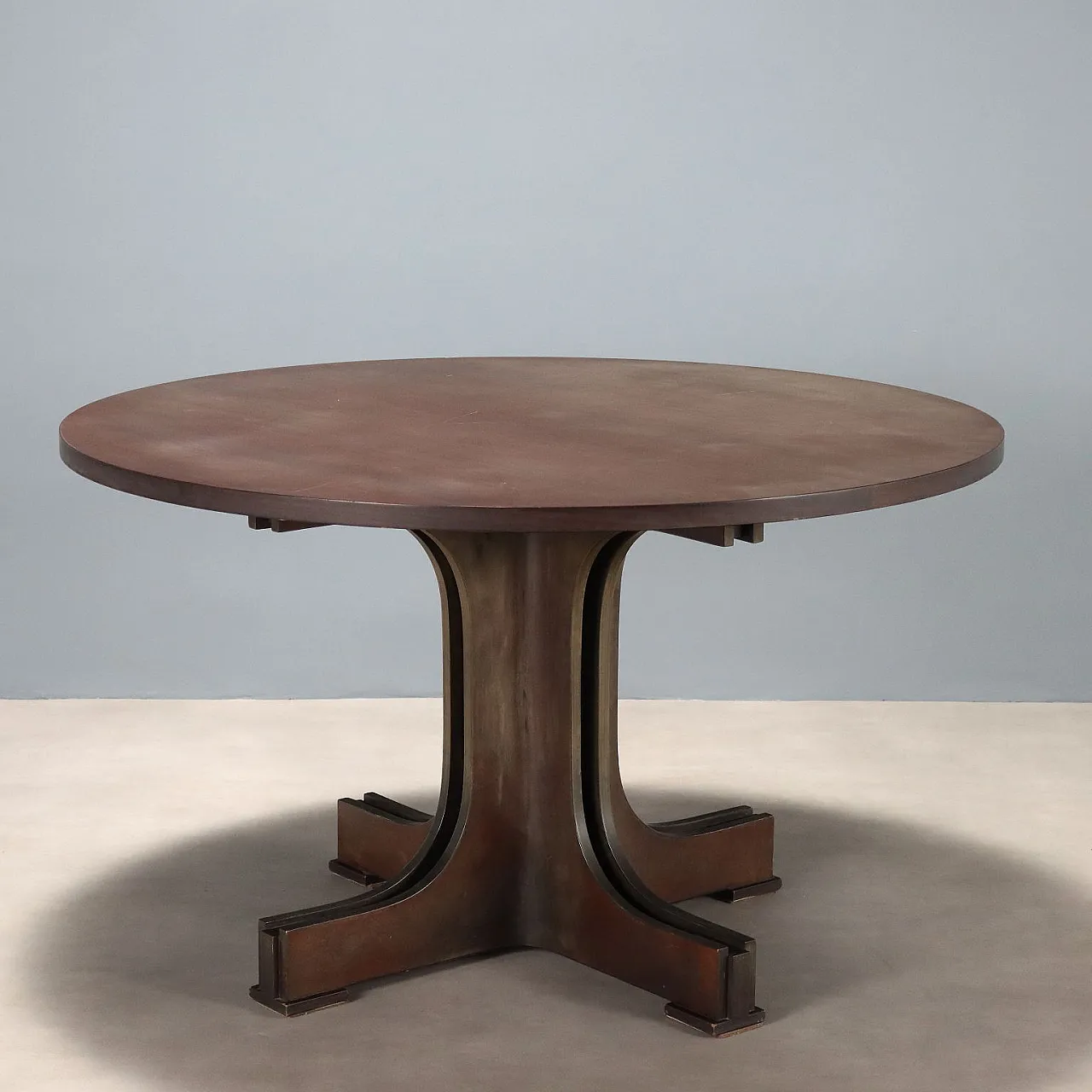 Exotic veneered wooden dining table, 20th century 1