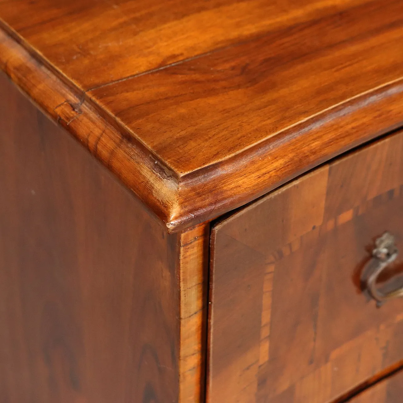 Cassettone a due cassetti in stile barocco, metà '900 3