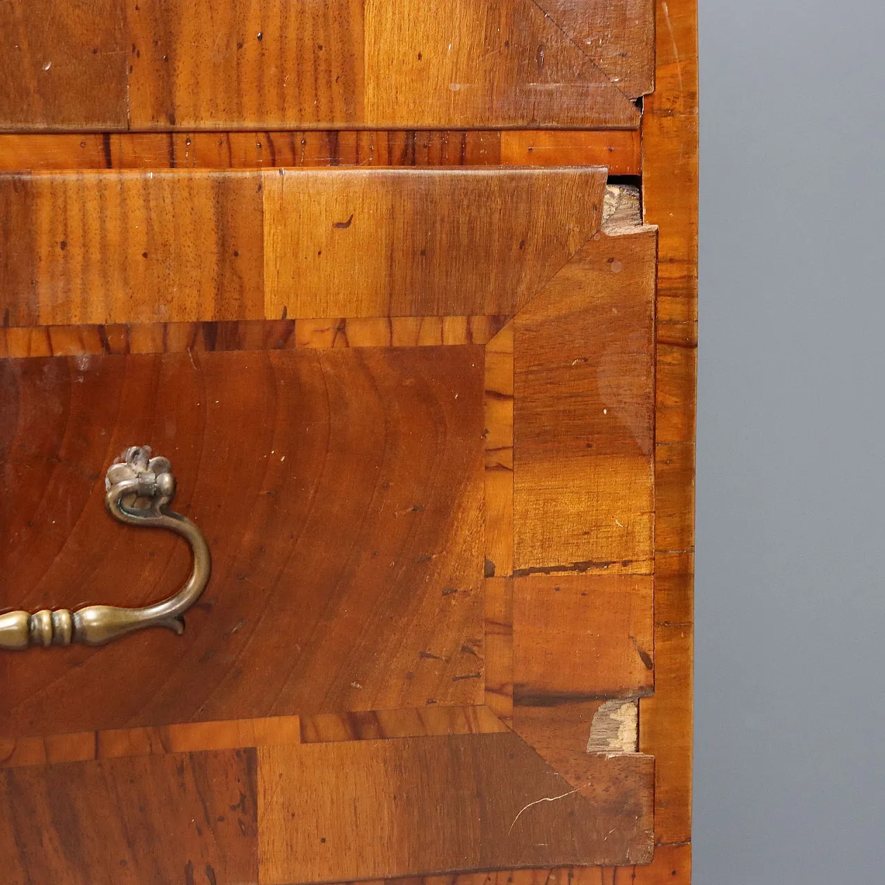 Cassettone a due cassetti in stile barocco, metà '900 7