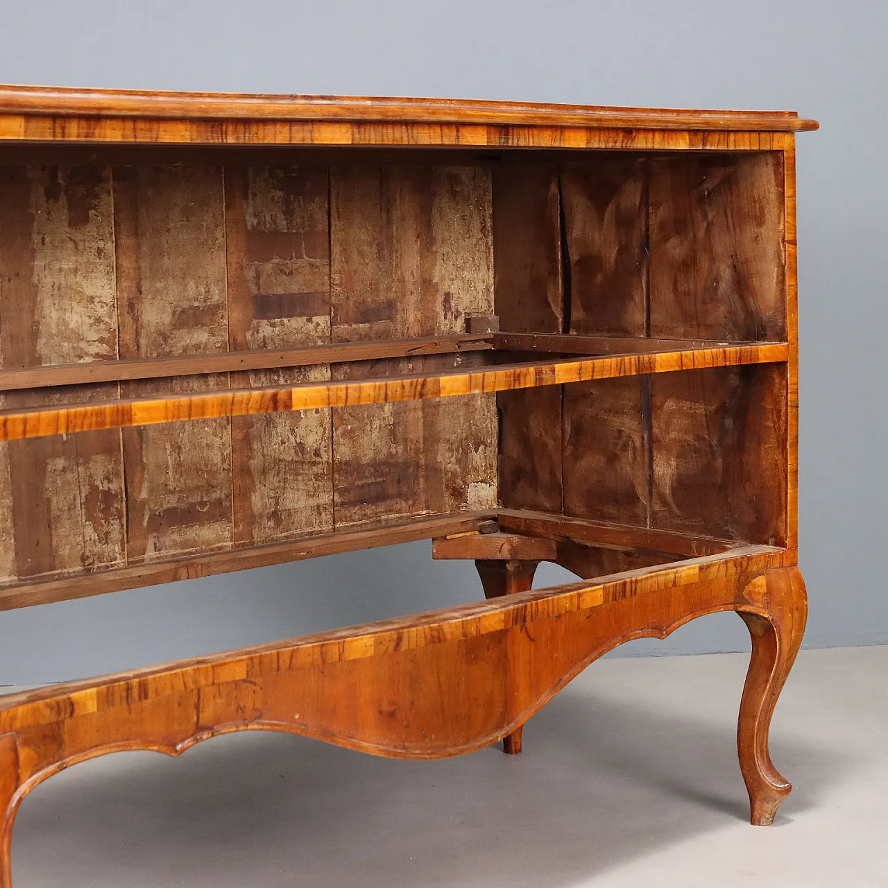 Cassettone a due cassetti in stile barocco, metà '900 10