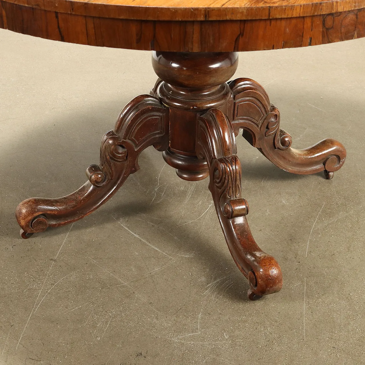 Tavolo Vittoriano in noce con ruote, fine '800 8