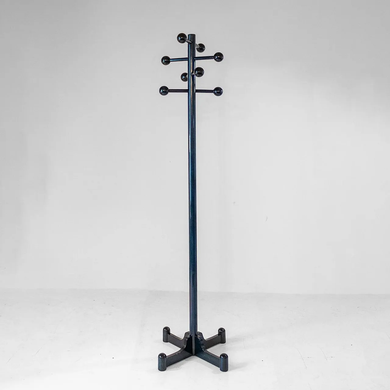 Dark green enamelled wooden coat hanger, 1970s 10