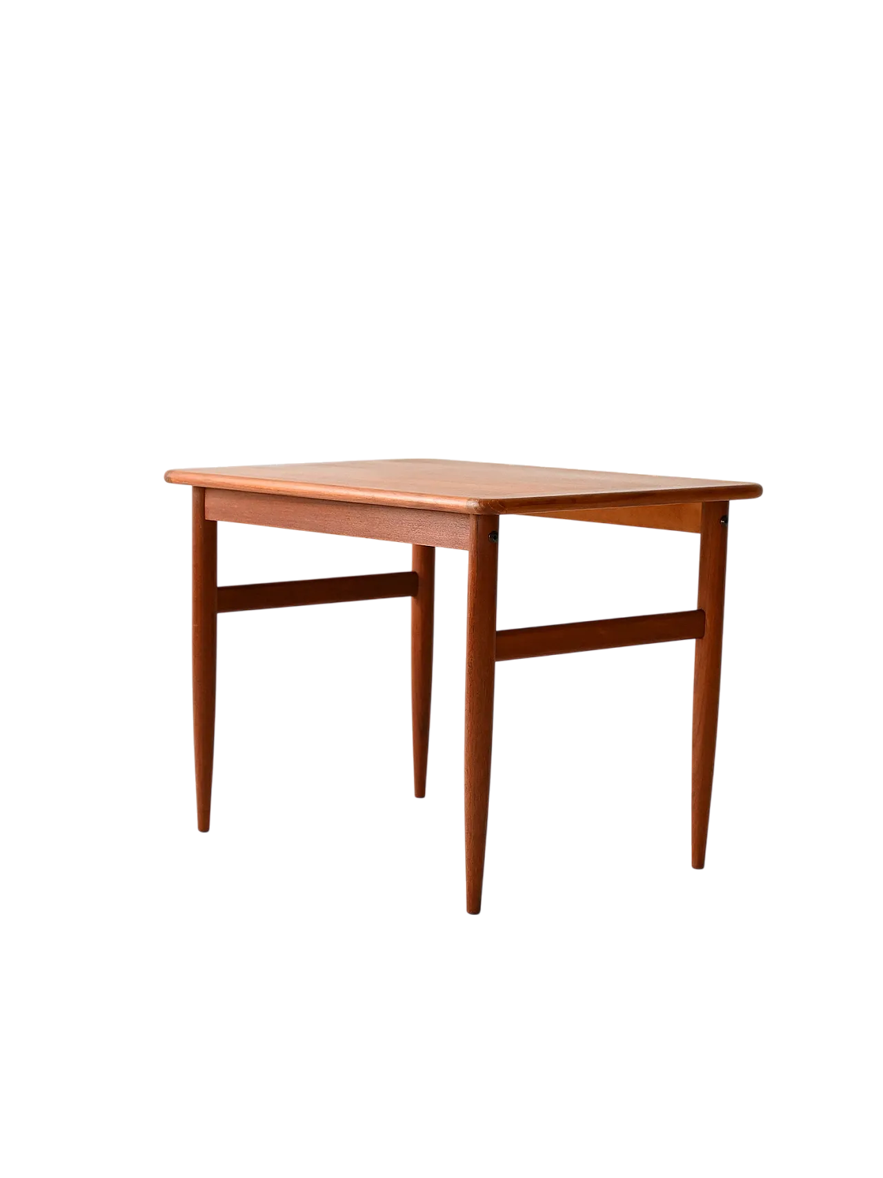Scandinavian Teak table with turned legs 7