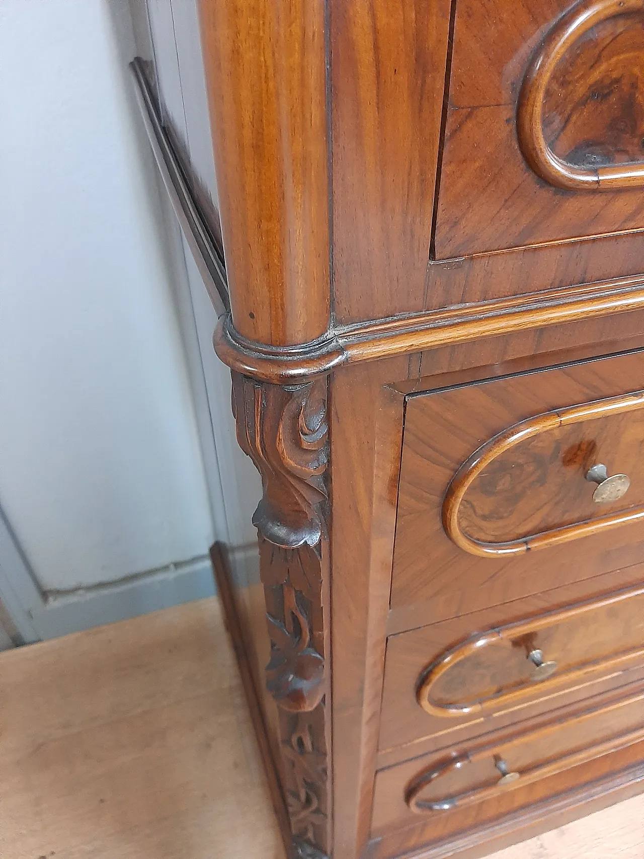 Chest of drwaers in walmut Louis Philippe, 1870 5