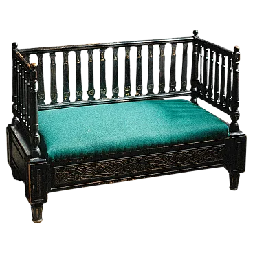 Divano appena imbottito e con decorazioni tagliate, '800