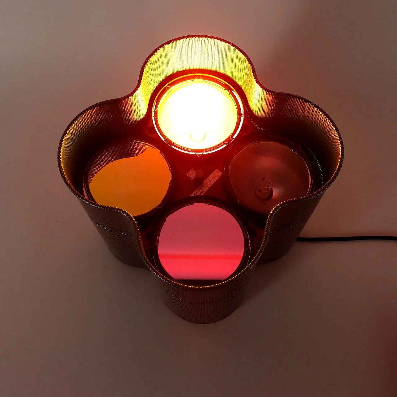 Lampada in acciaio traforato smaltato, '900 6