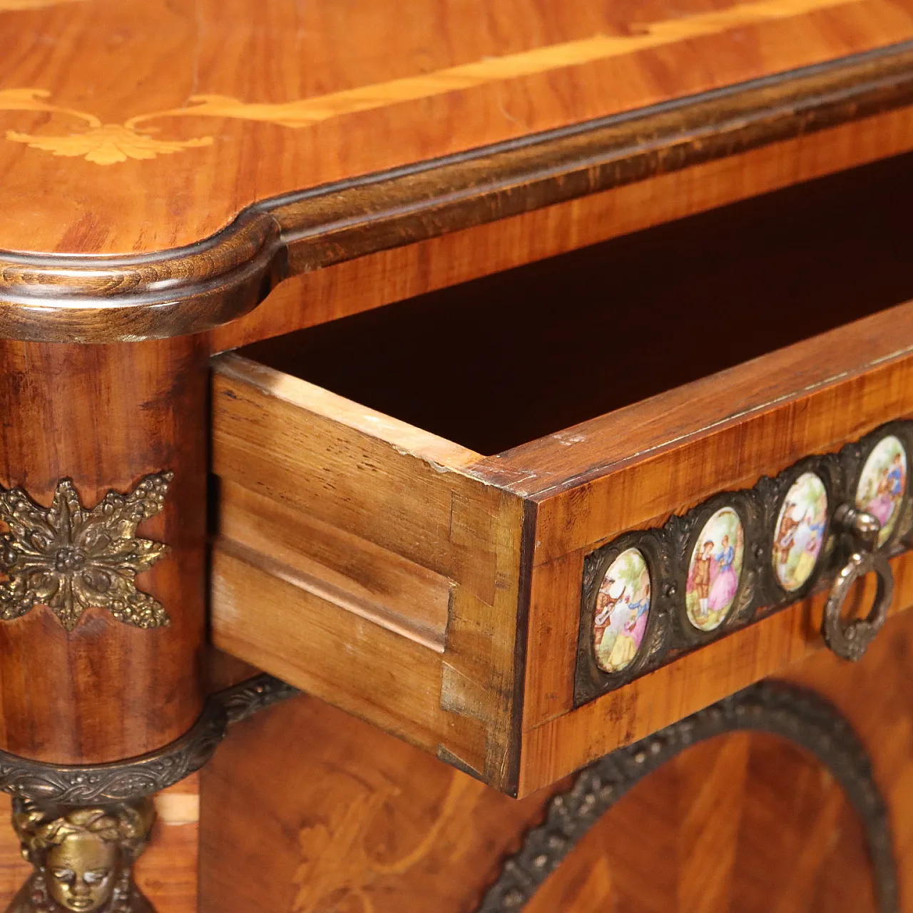 Cupboard Bois de Rose veneer and bronze, 20th century 6