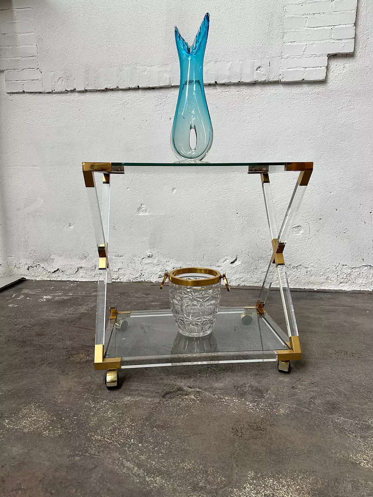 Glass and brass service cart, 1970s 10