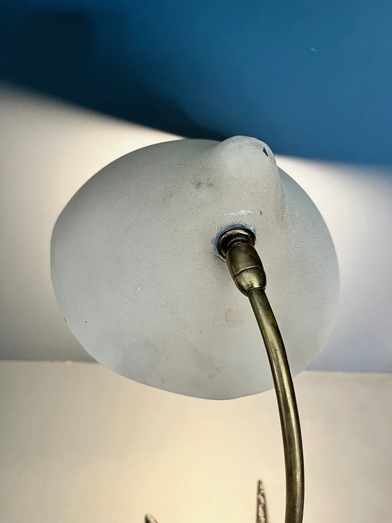 Brass and metal table lamp, 1950s 4