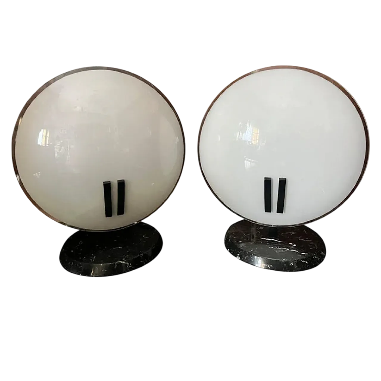 Pair of Pearl lamps by Bruno Gecchelin for Oluce, 1980s 2