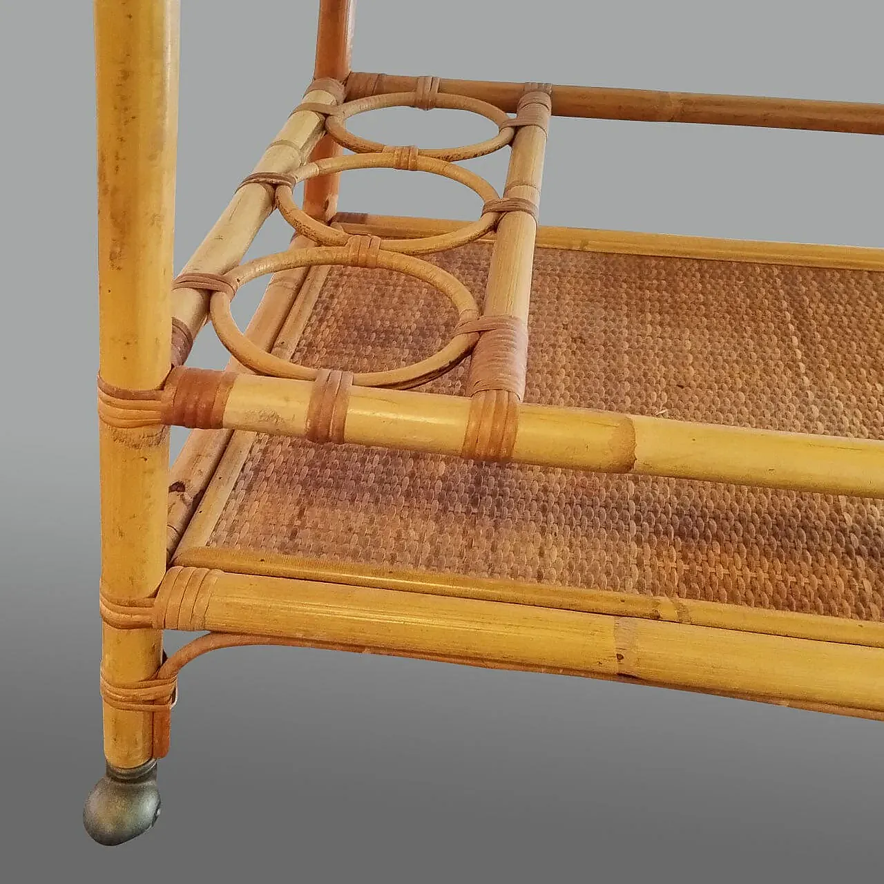 Handcrafted bar cart in bamboo e rattan, 1960s 7