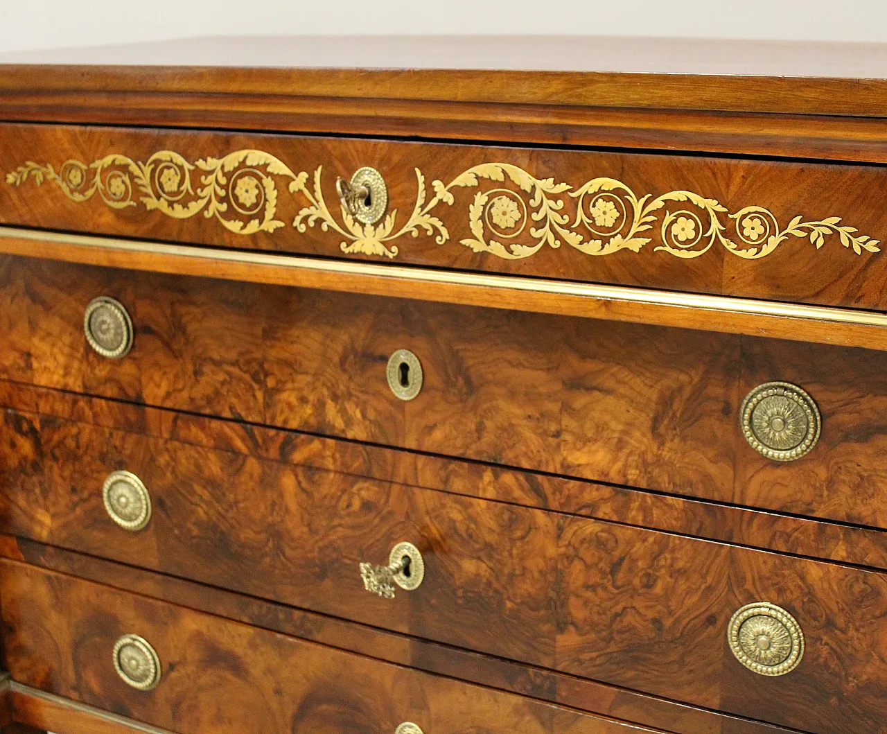 Empire chest of drawers in 19th century Italian inlaid walnut 6