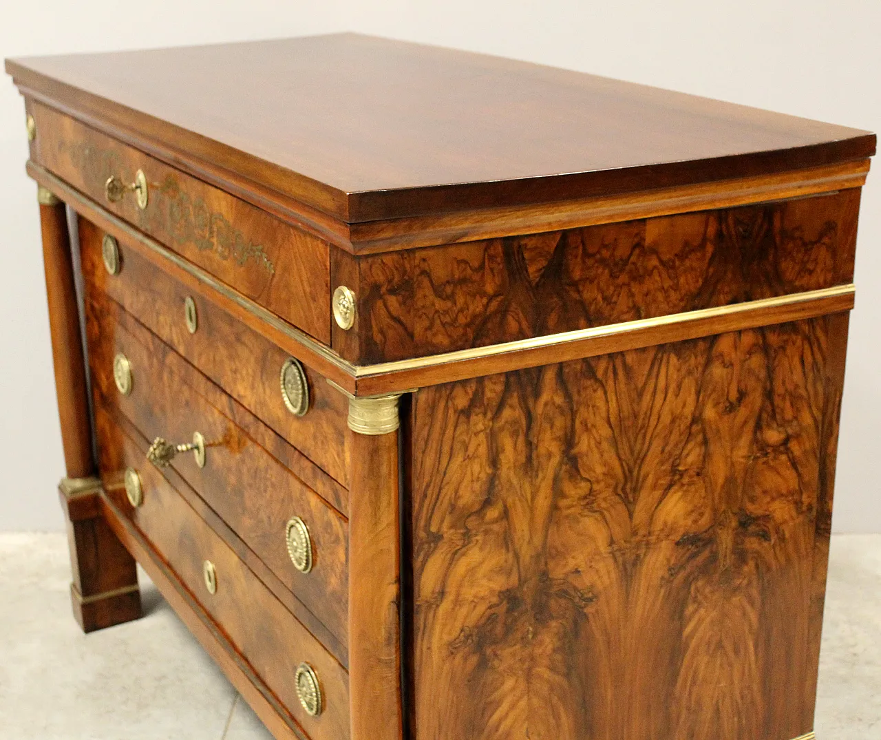 Empire chest of drawers in 19th century Italian inlaid walnut 9