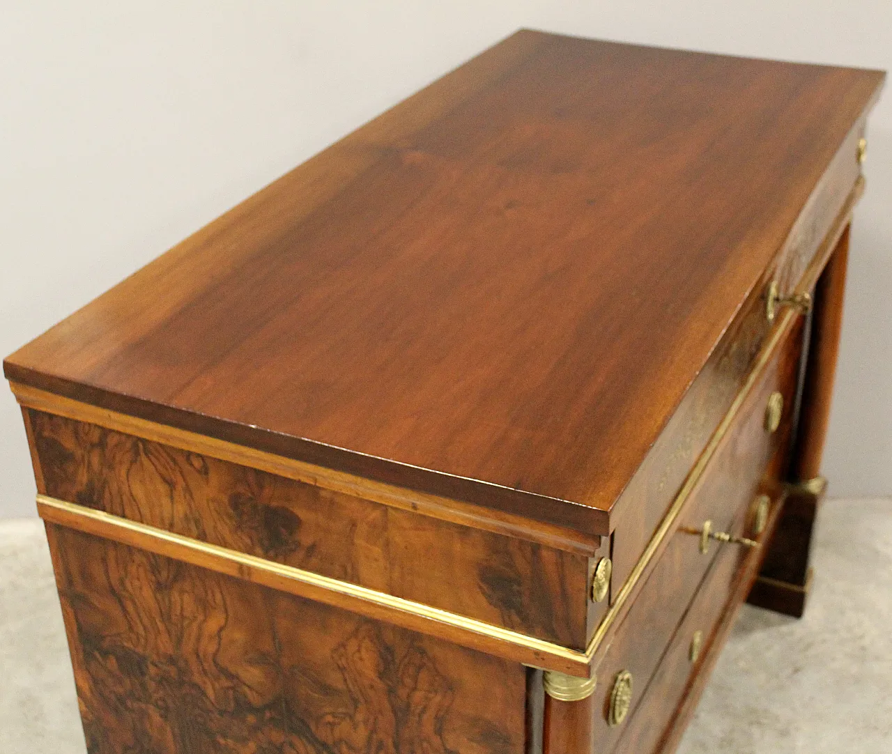 Empire chest of drawers in 19th century Italian inlaid walnut 10