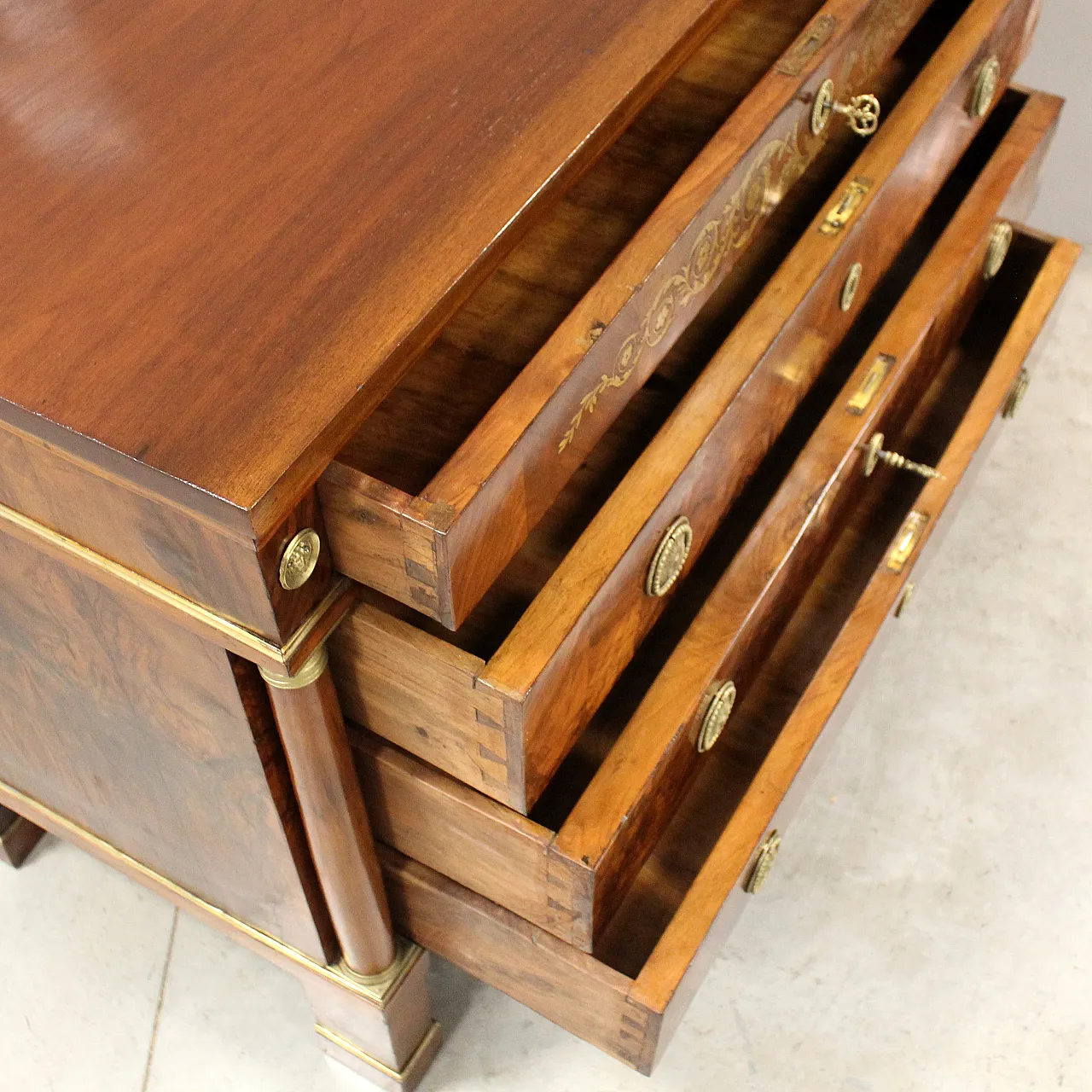 Empire chest of drawers in 19th century Italian inlaid walnut 13