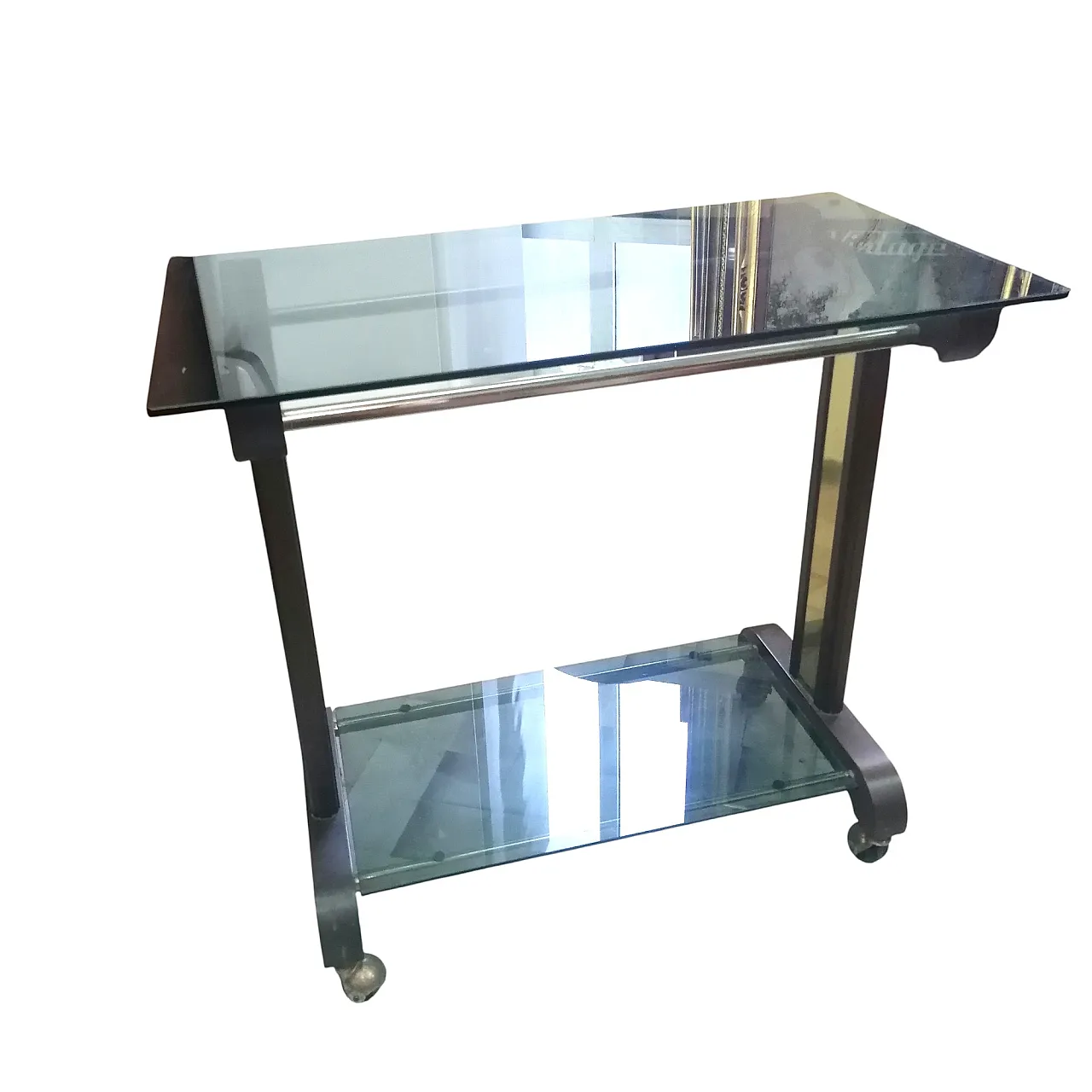 Carrello con ripiani fumé, anni '60 1