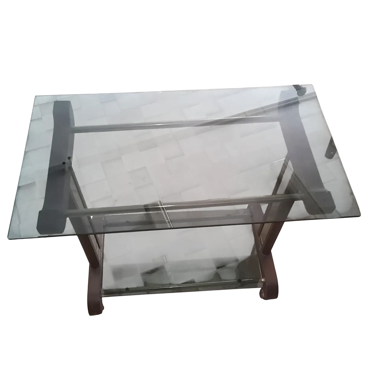 Carrello con ripiani fumé, anni '60 3