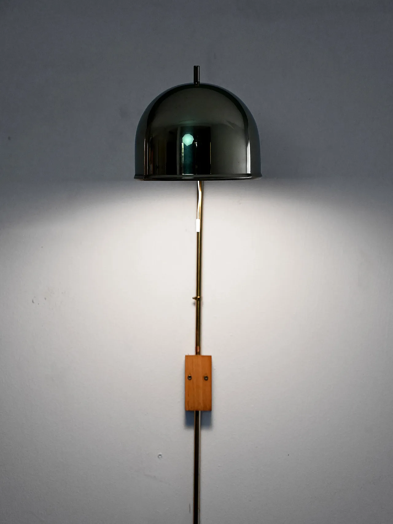 V-75 wall lamp by Eje Ahlgren 1
