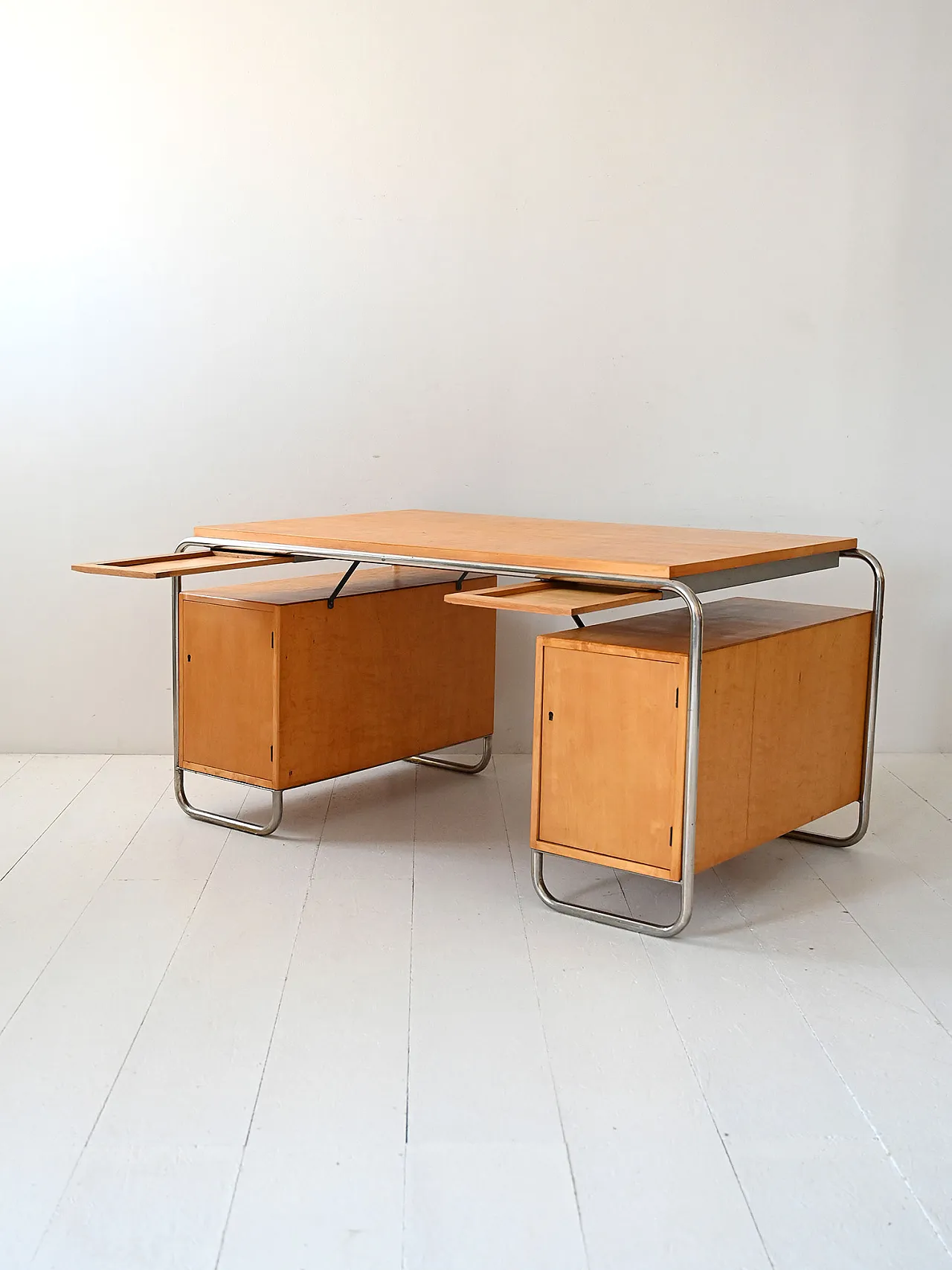 Scrivania scandinava in betulla e acciaio di Mücke & Melder, anni ’30 6