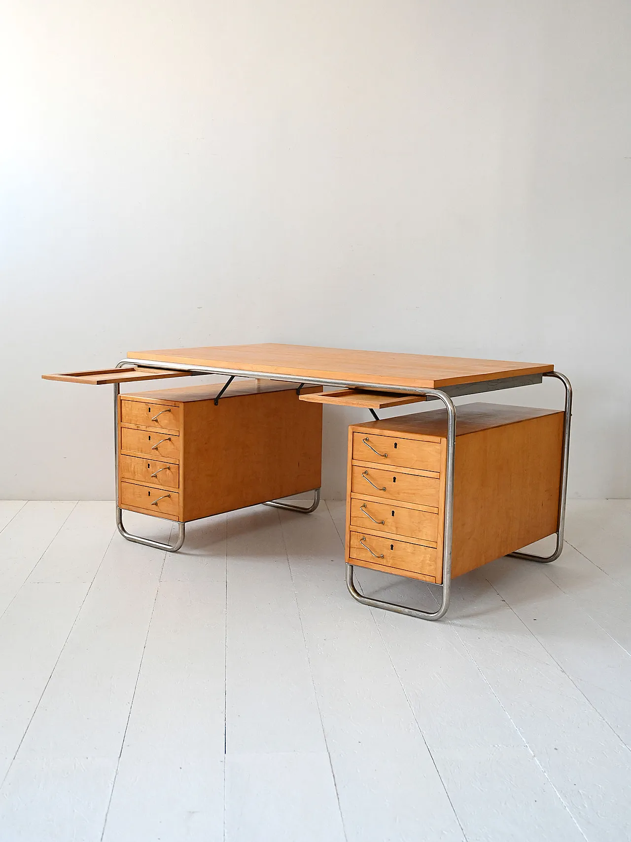 Scrivania scandinava in betulla e acciaio di Mücke & Melder, anni ’30 10