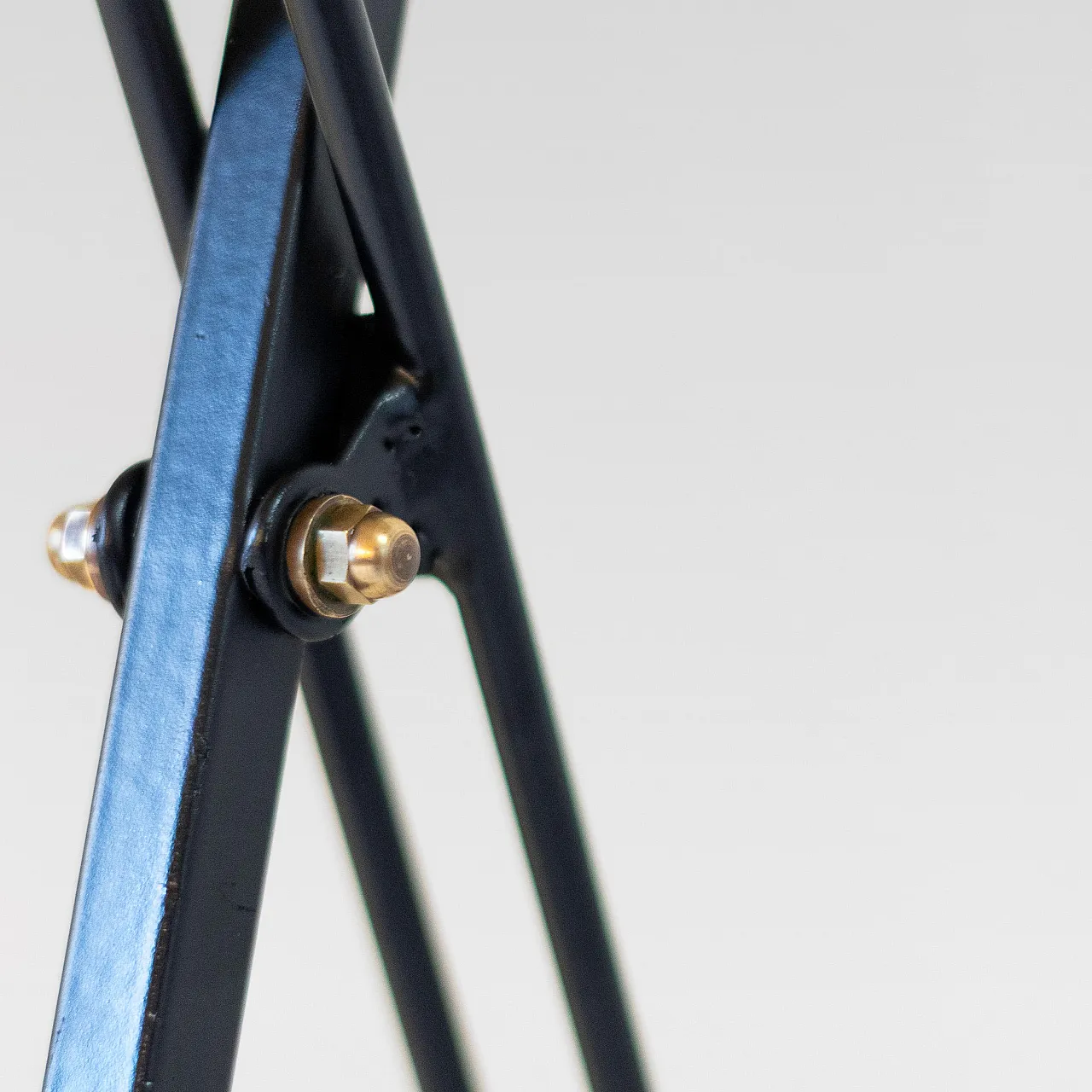 Italian folding valet stand in beech by Fratelli Reguitti, 50s 7