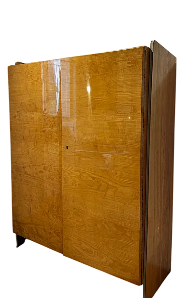 Guardaroba di metà secolo