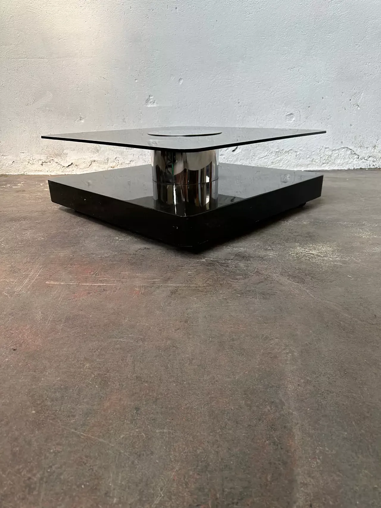Square coffee table designed by Marco Fantoni for Tecno, 1970s 5