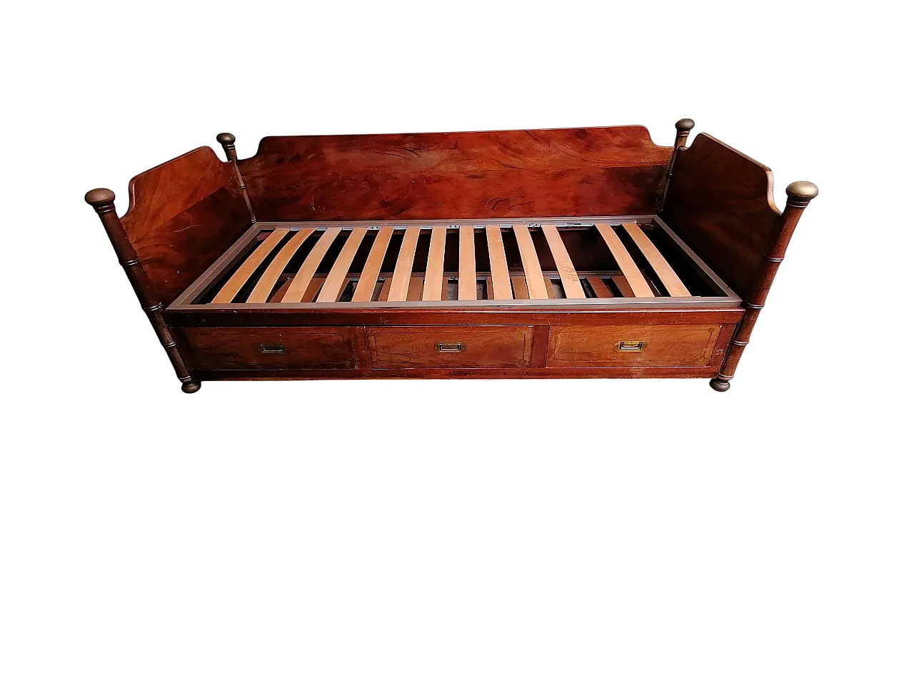 Divano letto inglese in stile nautico in mogano con accenti in ottone, 1890 1
