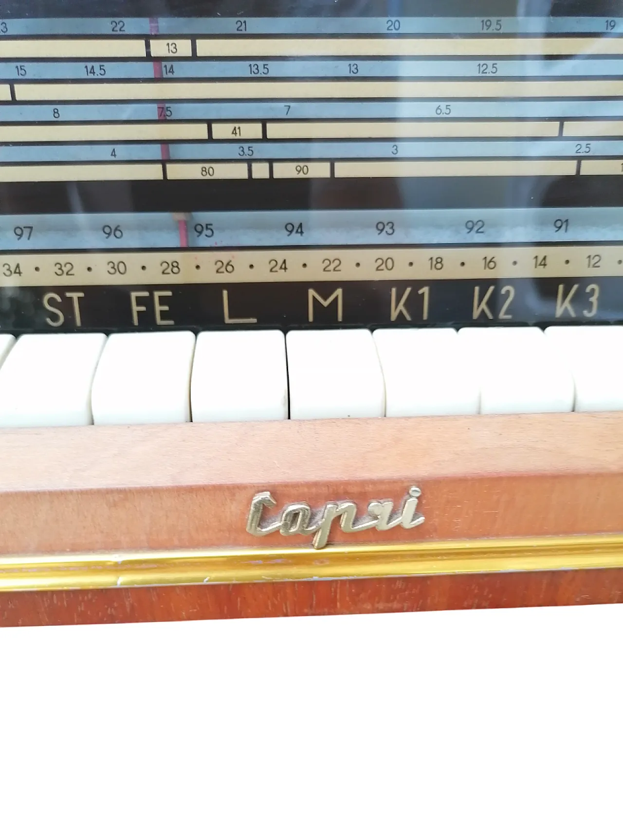 Vintage Capri Model Valve Radio, 1950s 2