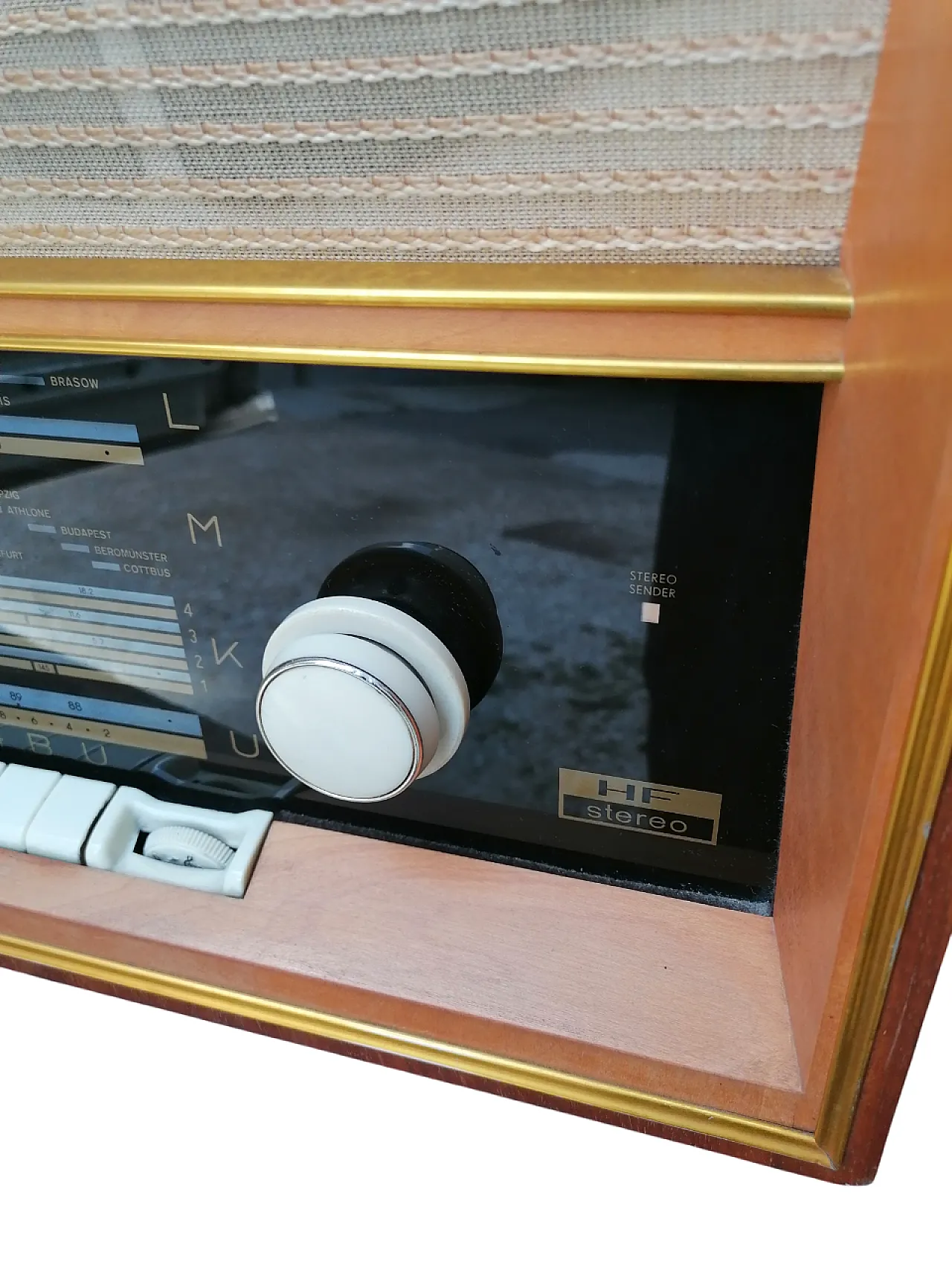 Vintage Capri Model Valve Radio, 1950s 5