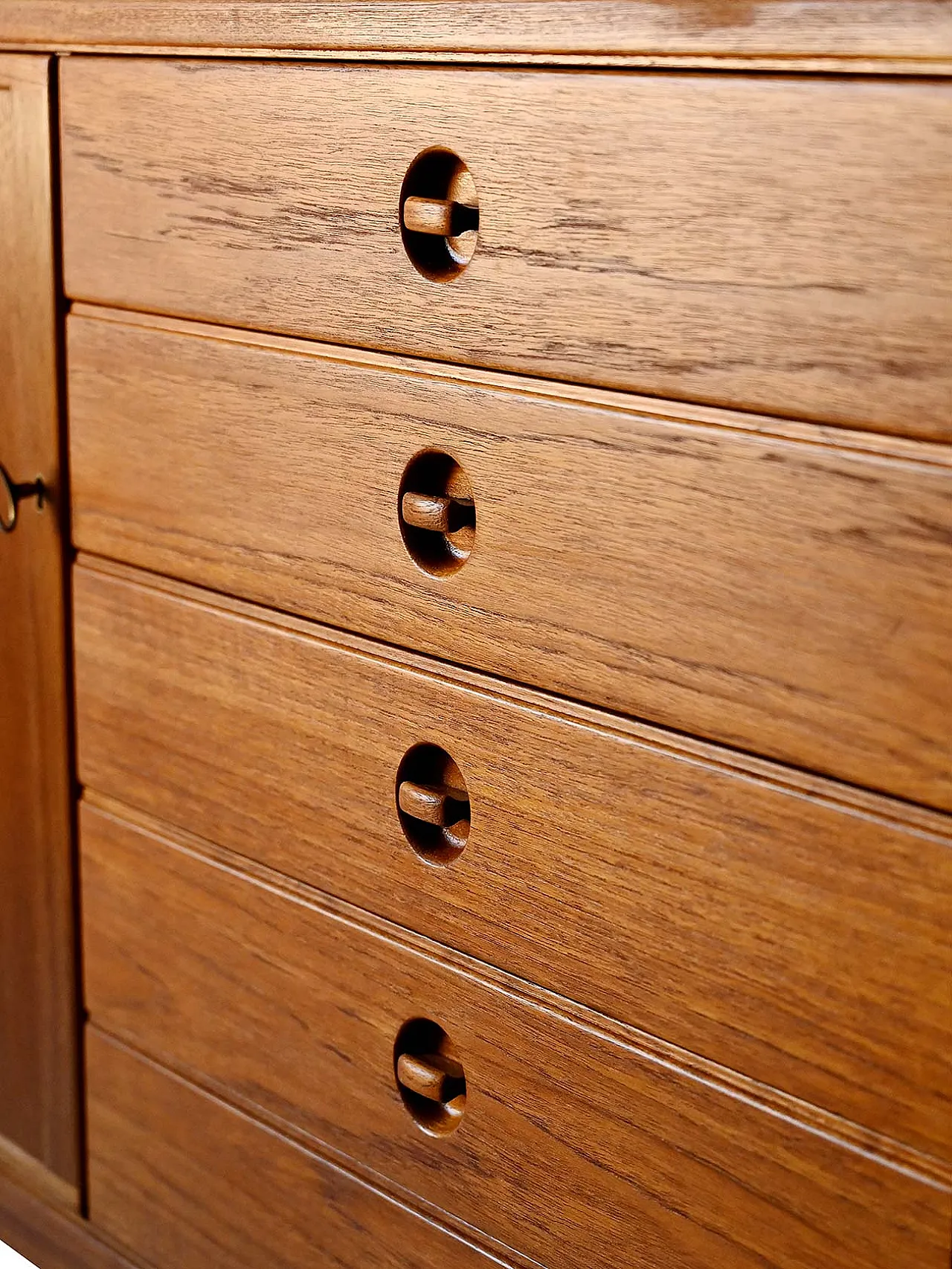 Sideboard “Tiveden” in teak di Engström & Myrstrand, anni ’60 8