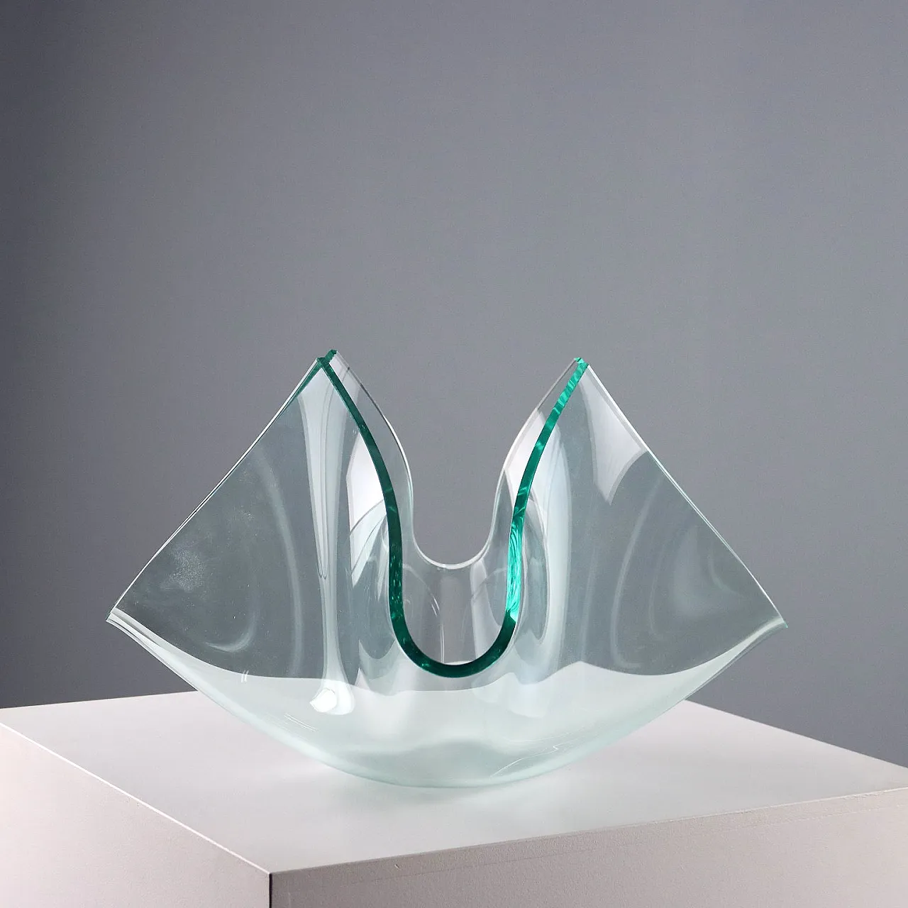 Cartoccio glass centerpiece vase Fontana Arte, 20th century 3