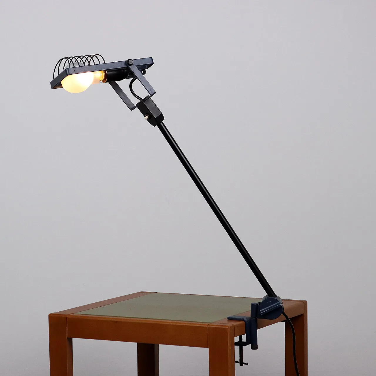 Lampada Sintesi Morsetto di Ernesto Gismondi per Artemide, anni '70 1