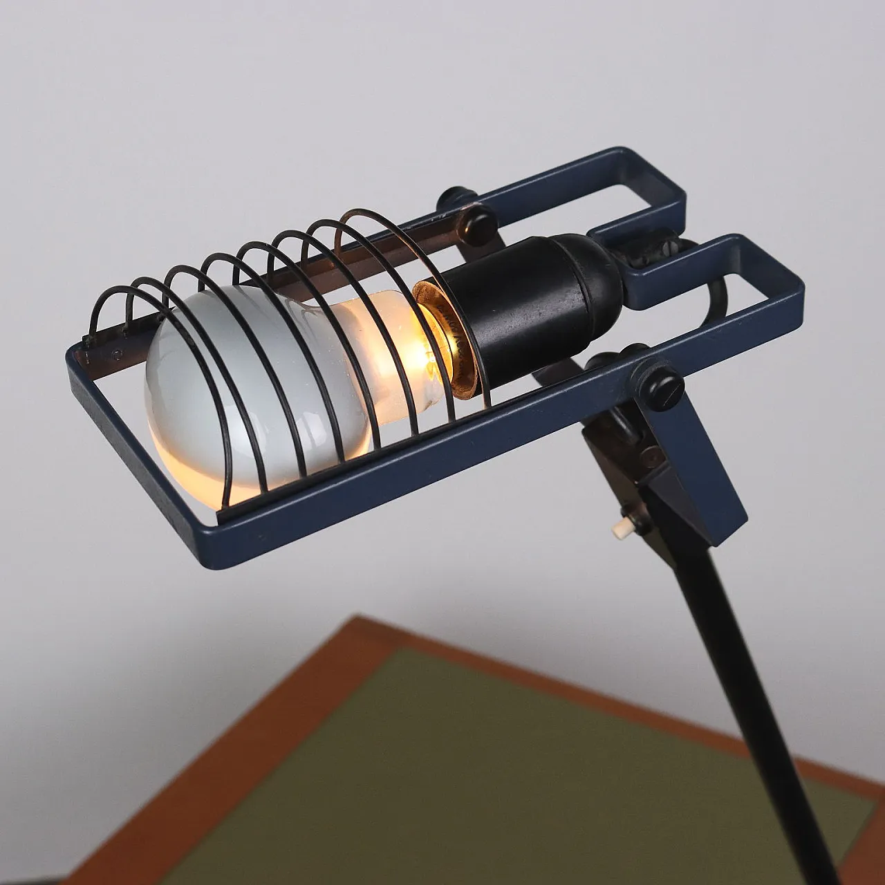 Lampada Sintesi Morsetto di Ernesto Gismondi per Artemide, anni '70 4