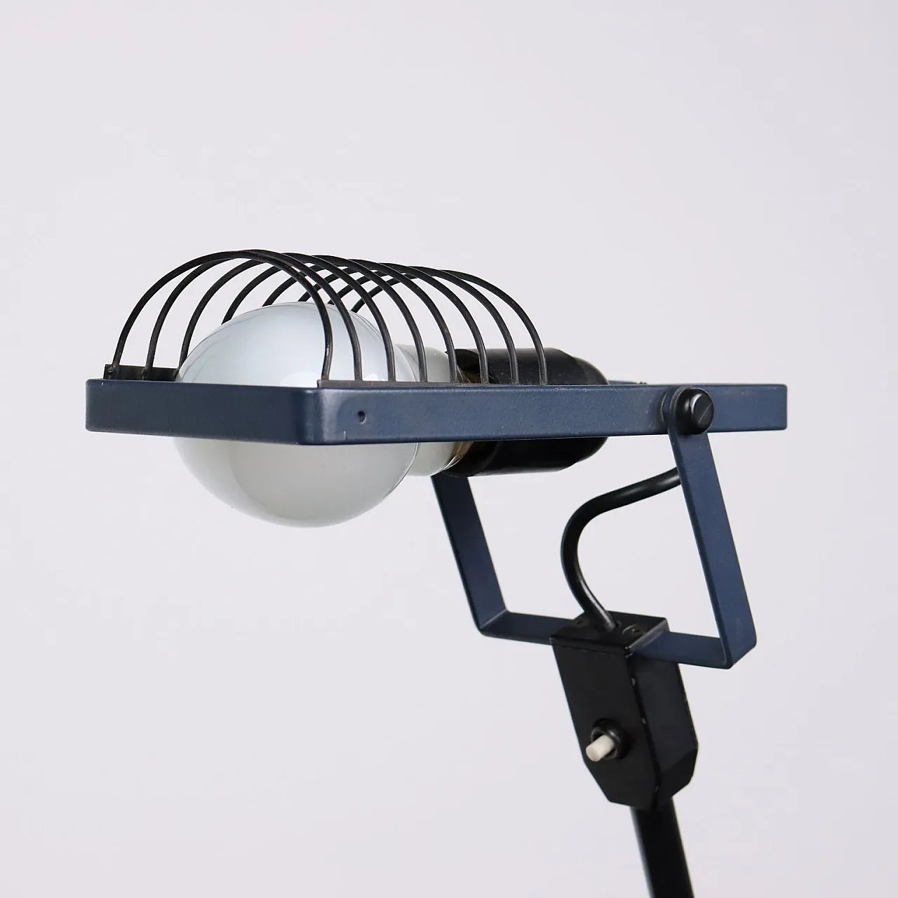 Lampada Sintesi Morsetto di Ernesto Gismondi per Artemide, anni '70 5