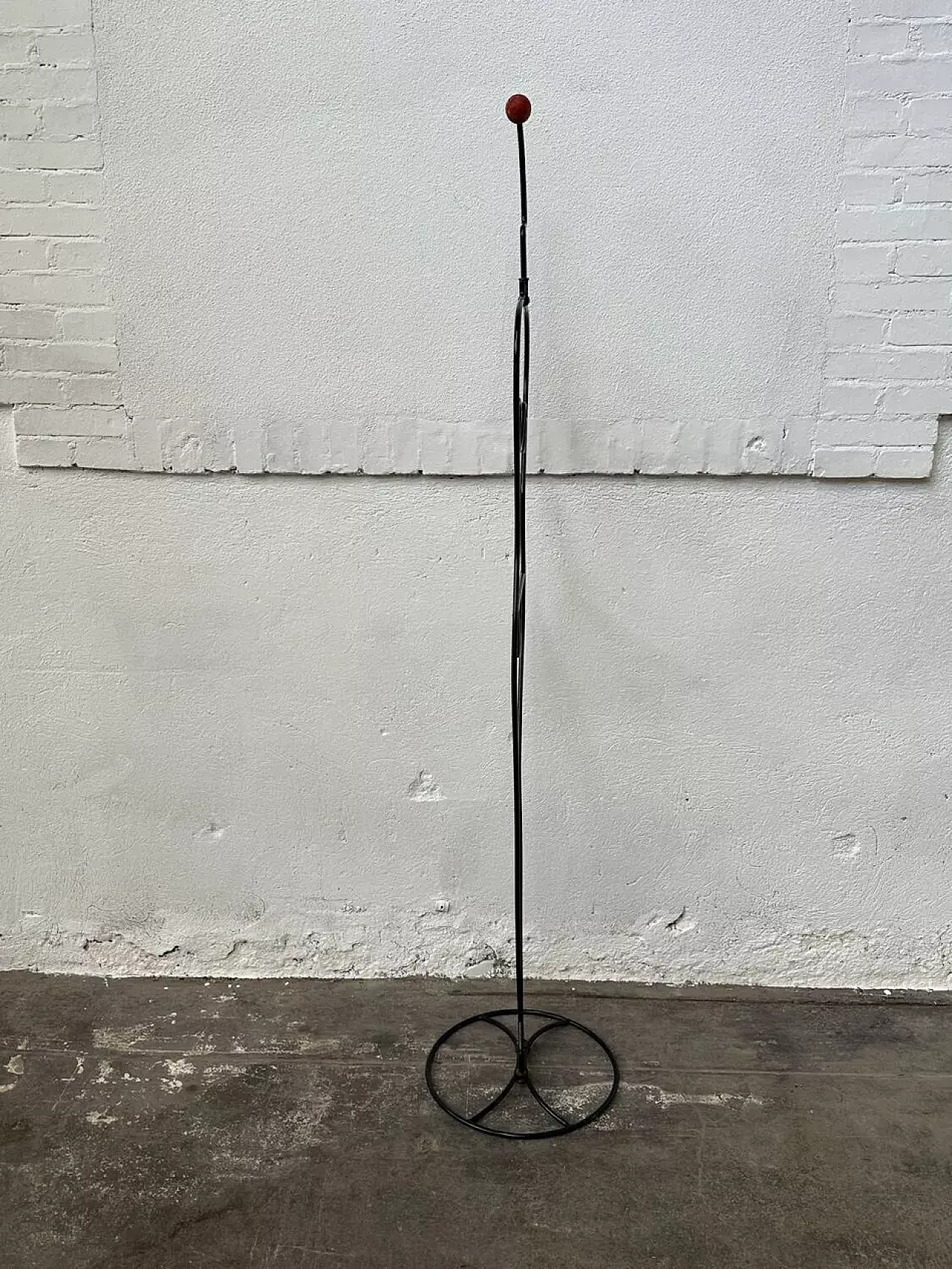 Coppia di appendiabiti da donnadi Ehlen Johansson per Ikea, anni '80 4