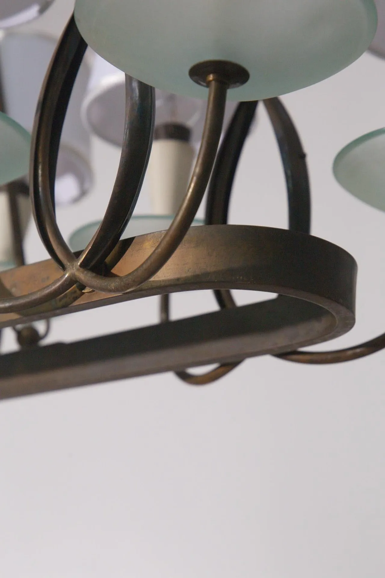 Lampadario di P. Chiesa per Fontana L. in ottone e vetro, anni '30 7