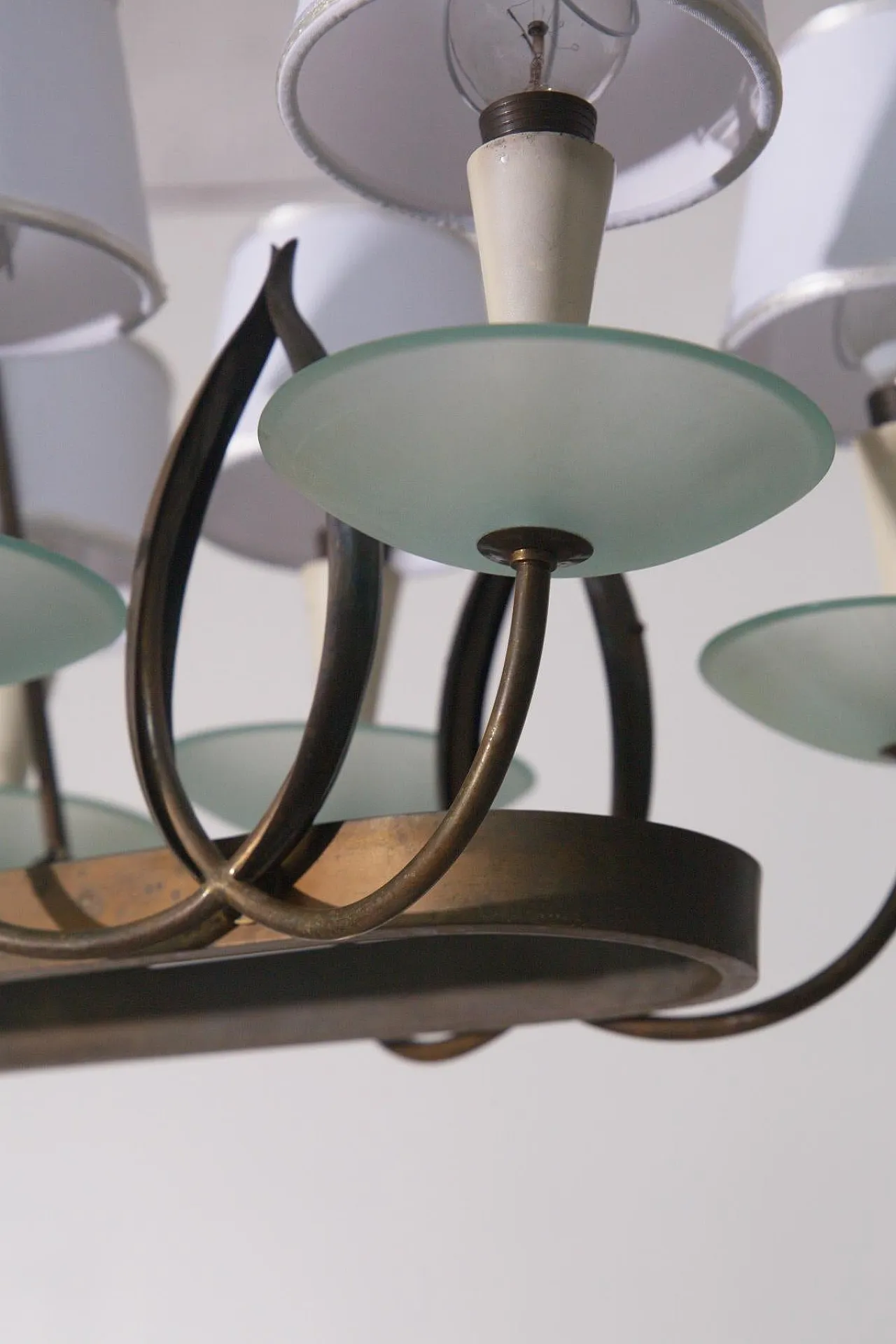 Lampadario di P. Chiesa per Fontana L. in ottone e vetro, anni '30 8